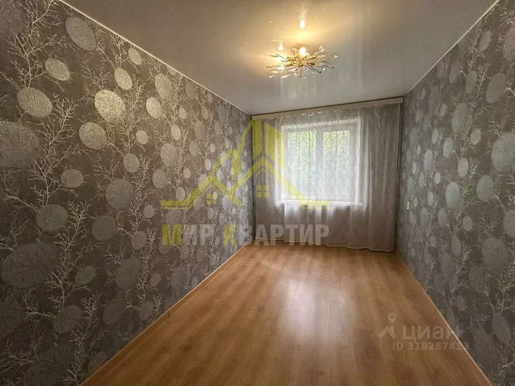 3-к кв. Оренбургская область, Орск Новый город мкр, просп. Ленина, 22А ... - Фото 0