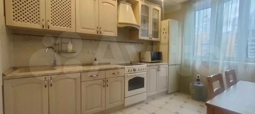 1-к. квартира, 40 м, 4/11 эт. - Фото 0
