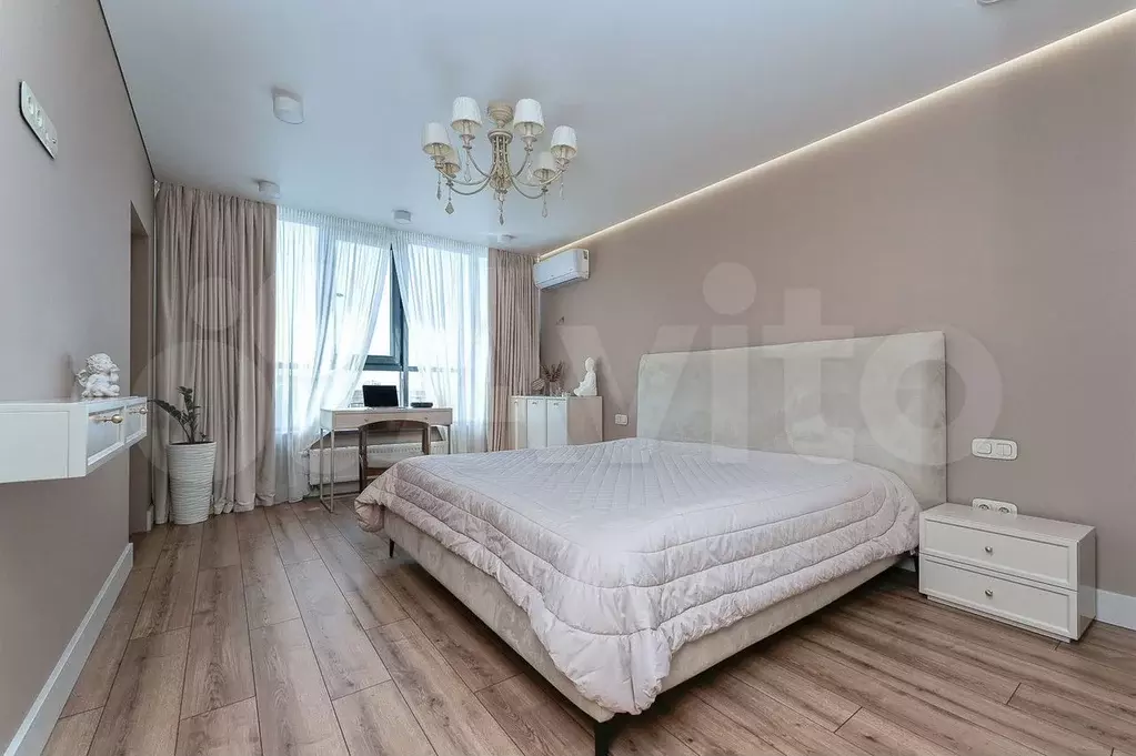 3-к. квартира, 150 м, 22/25 эт. - Фото 1