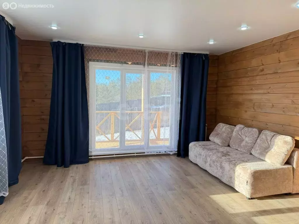 Дом в село Нижний Саянтуй, ДНТ Багульник, 3-й квартал (225 м) - Фото 1