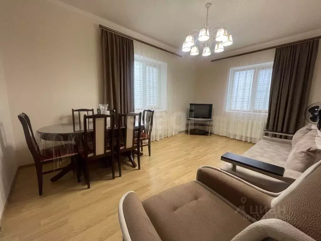 Дом в Крым, Ленинский район, с. Уварово ул. Садовая, 35 (128 м) - Фото 1