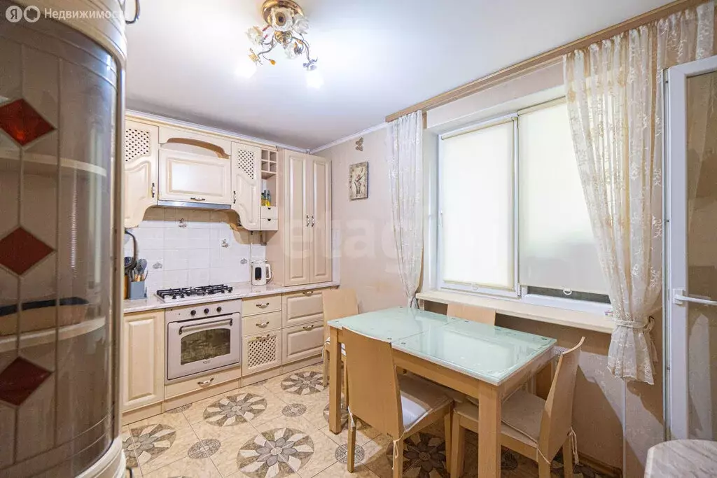 3-комнатная квартира: Севастополь, улица Героев Бреста, 31А (70.6 м) - Фото 2