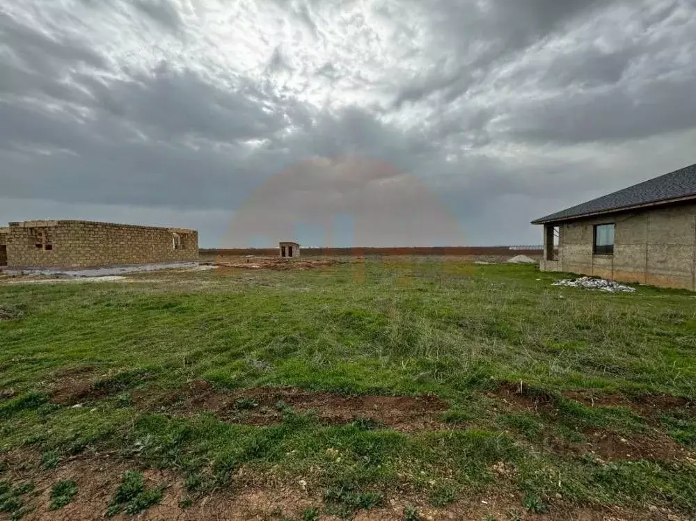 Участок в Крым, Сакский район, Ореховское с/пос, с. Михайловка ул. ... - Фото 1