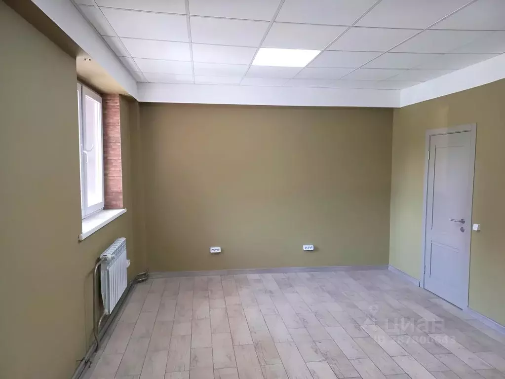 Офис в Иркутская область, Иркутск Култукская ул., 70ст2 (37 м) - Фото 1