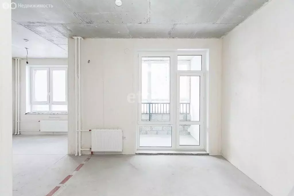 Квартира-студия: деревня Патрушева, улица Петра Ершова, 14 (30.3 м) - Фото 1