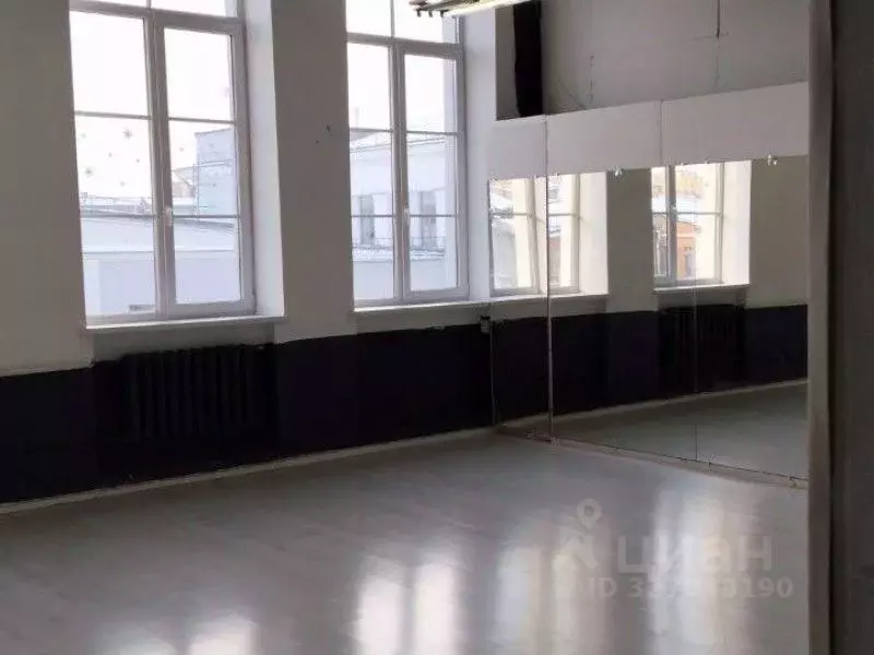 Помещение свободного назначения в Санкт-Петербург Звенигородская ул., ... - Фото 1