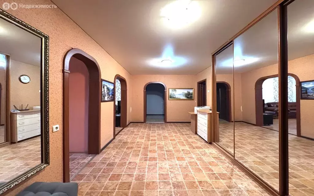 4-комнатная квартира: Челябинск, улица 40-летия Победы, 29А (121 м) - Фото 0