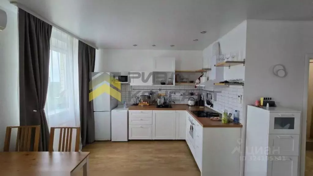 Студия Омская область, Омск ул. Леонида Маслова, 8 (36.0 м) - Фото 2