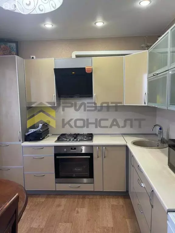 2-комнатная квартира: Омск, 28-я Северная улица, 22 (100 м) - Фото 1