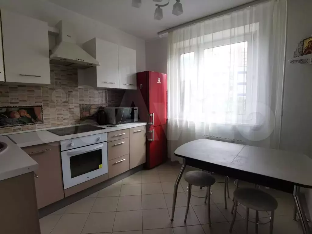 1-к. квартира, 40 м, 2/14 эт. - Фото 1