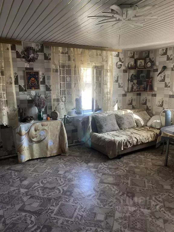 Дом в Волгоградская область, Суровикино Крестьянская ул., 13 (60 м) - Фото 1