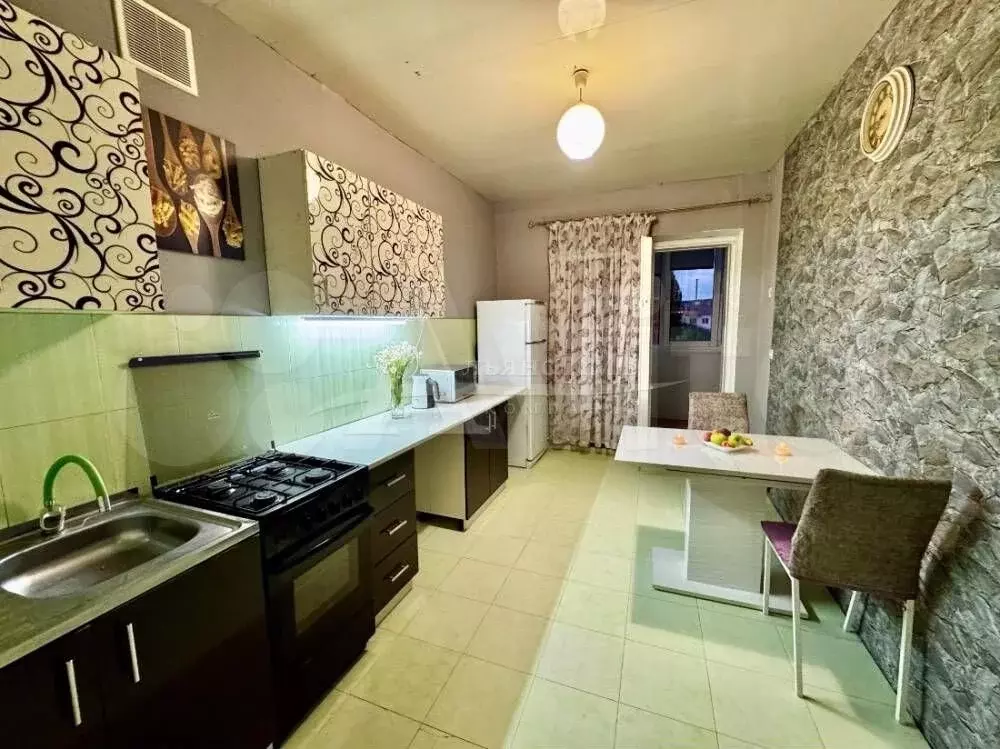 3-к. квартира, 56 м, 5/5 эт. - Фото 0