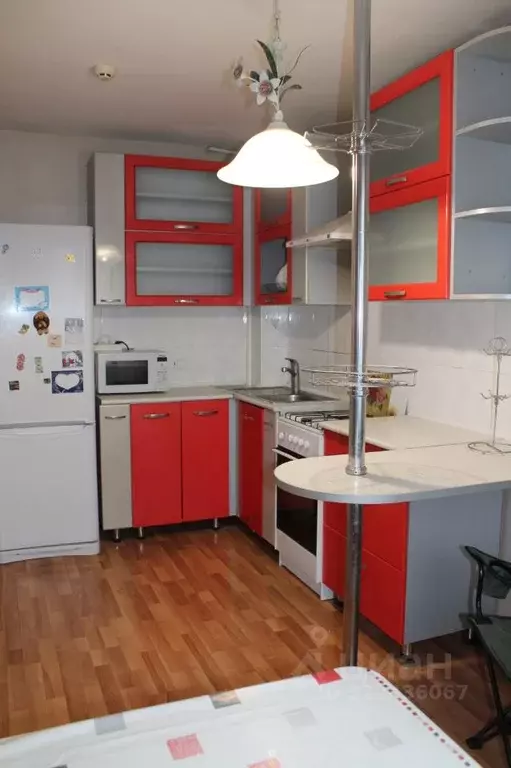 2-к кв. Удмуртия, Ижевск ул. Архитектора П.П. Берша, 1 (56.0 м) - Фото 0