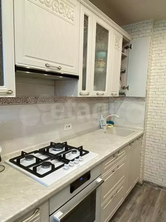 3-к. квартира, 49,8 м, 3/5 эт. - Фото 0