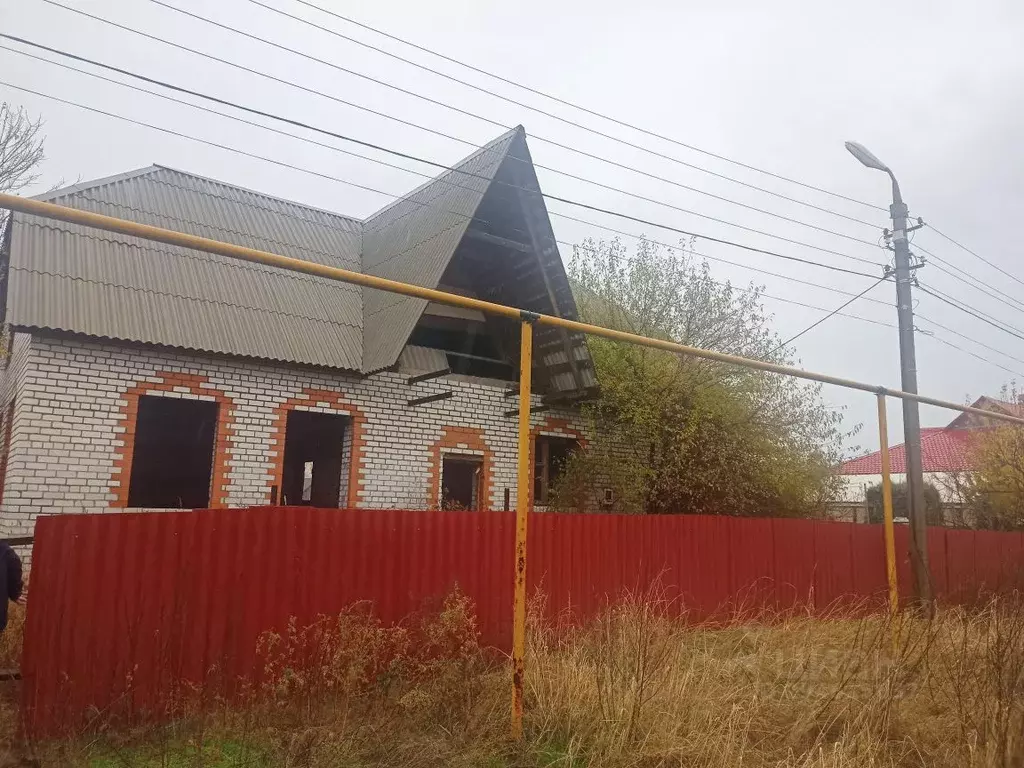 Дом в Волгоградская область, Среднеахтубинский район, Куйбышевское ... - Фото 0