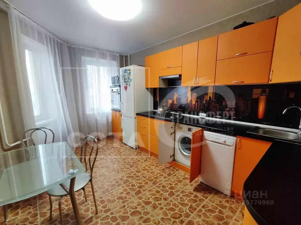 2-к кв. Воронежская область, Воронеж ул. Артамонова, 22в (58.0 м) - Фото 1