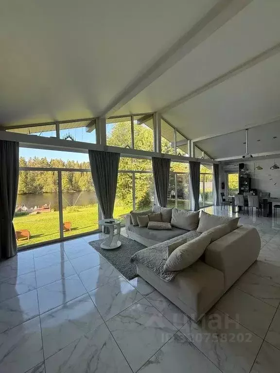 Дом в Карелия, Олонецкий район, Ильинское с/пос, с. Нурмойла ул. ... - Фото 2