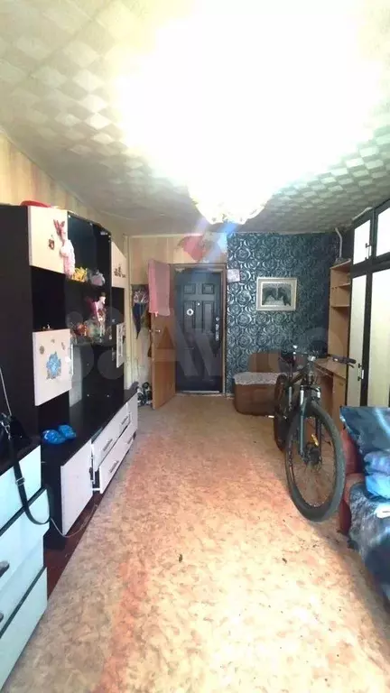 Комната 18 м в 6-к., 2/5 эт. - Фото 0
