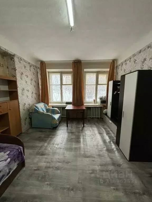 Комната Челябинская область, Челябинск ул. Савина, 10 (17.8 м) - Фото 0