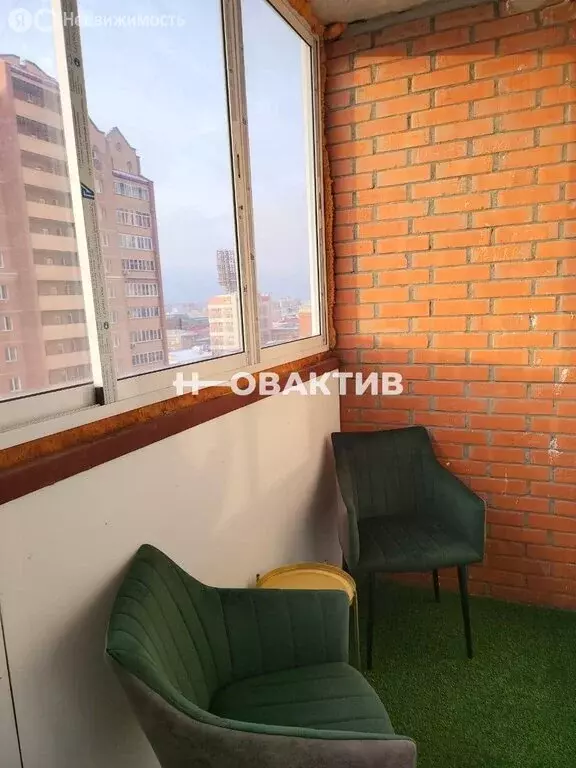 Квартира-студия: Новосибирск, улица Романова, 60 (32 м) - Фото 0