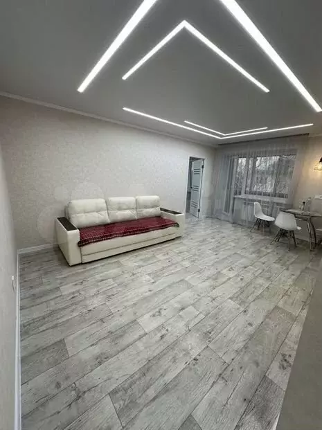 2-к. квартира, 45м, 5/5эт. - Фото 1