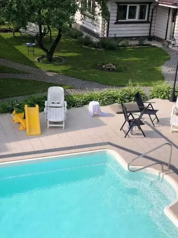 Дом в Ленинградская область, Ломоносовский район, Кипенское с/пос, д. ... - Фото 1