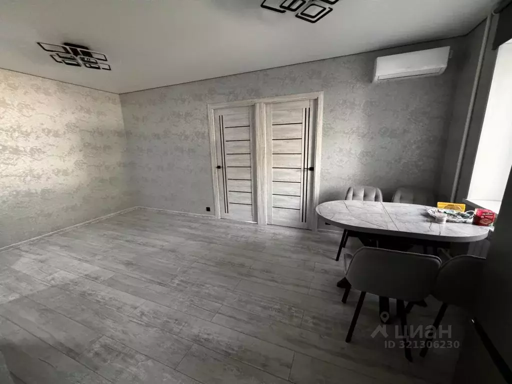 3-к кв. Волгоградская область, Волгоград ул. Сидорова, 3 (51.6 м) - Фото 0