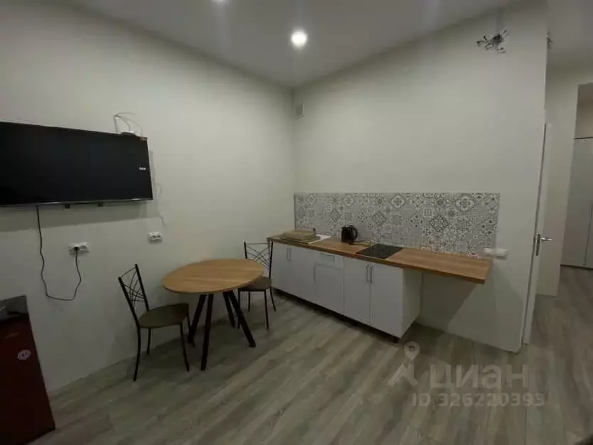 Студия Красноярский край, Красноярск ул. Петра Подзолкова, 8 (28.0 м) - Фото 2