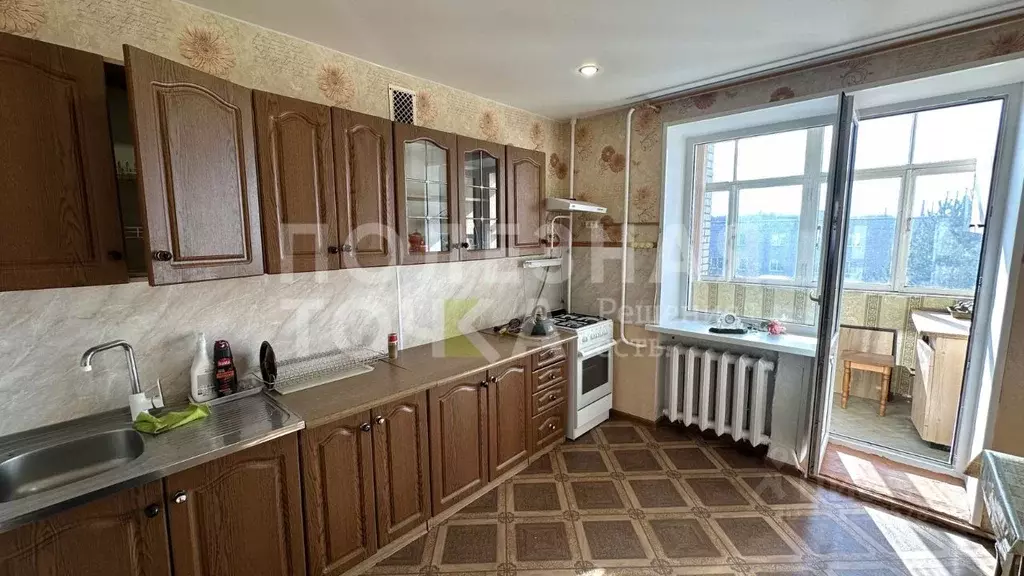3-к кв. Новгородская область, Боровичи Ломоносовская ул., 1А (73.6 м) - Фото 1