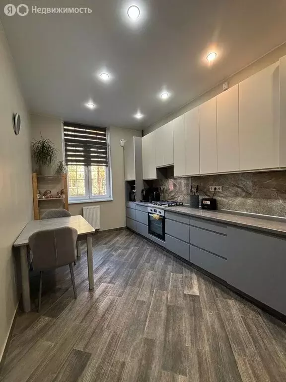 4-комнатная квартира: Калининград, улица Тенистая Аллея, 33 (86.7 м) - Фото 1