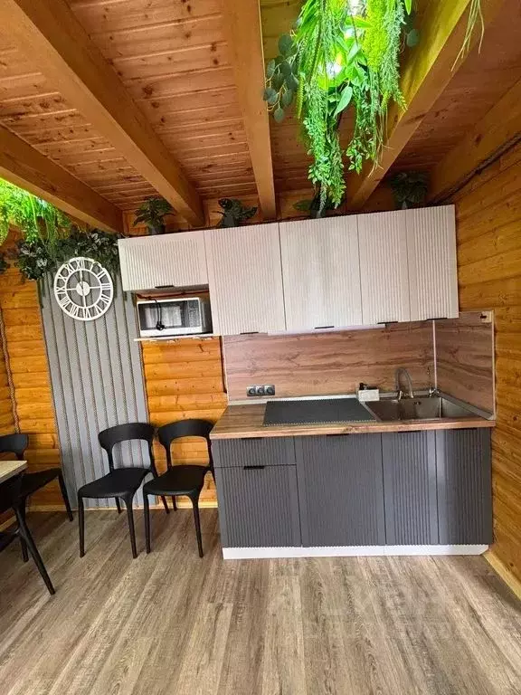 Дом в Краснодарский край, Мостовской пгт ул. Кооперативная, 12А (60 м) - Фото 0