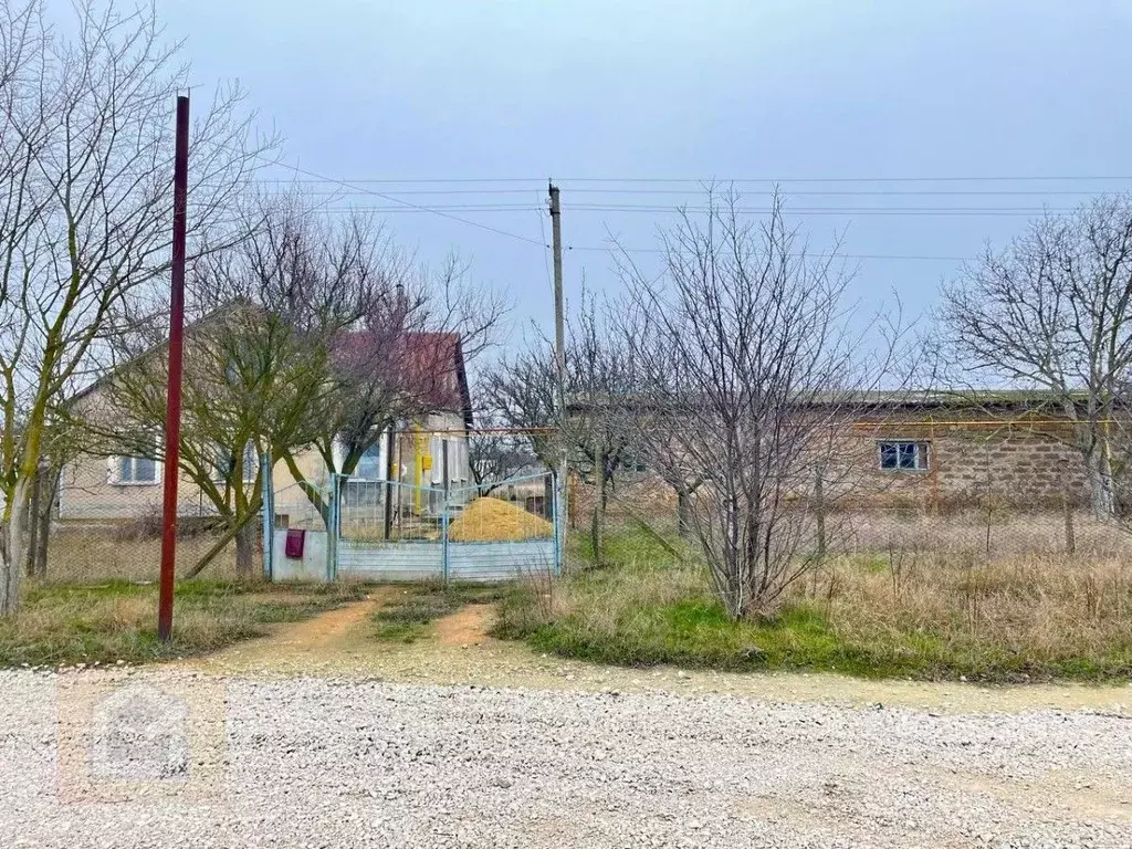 Дом в Крым, Черноморский район, с. Кировское ул. Цветочная, 9 (96 м) - Фото 1