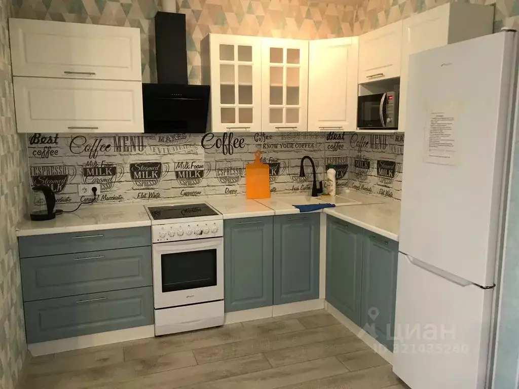 2-к кв. Приморский край, Артем ул. Фрунзе, 8/3 (45.0 м) - Фото 0