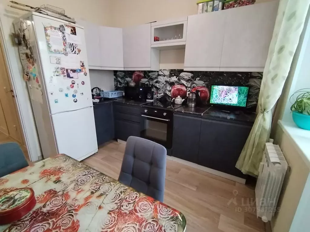 2-к кв. Ханты-Мансийский АО, Нижневартовск Осенняя ул., 23 (54.4 м) - Фото 0