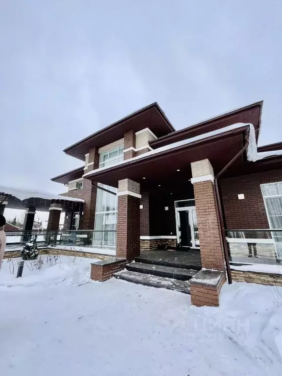 Коттедж в Санкт-Петербург пос. Парголово, Тростниковая ул. (365 м) - Фото 1