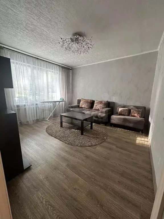 2-к. квартира, 45 м, 1/5 эт. - Фото 1