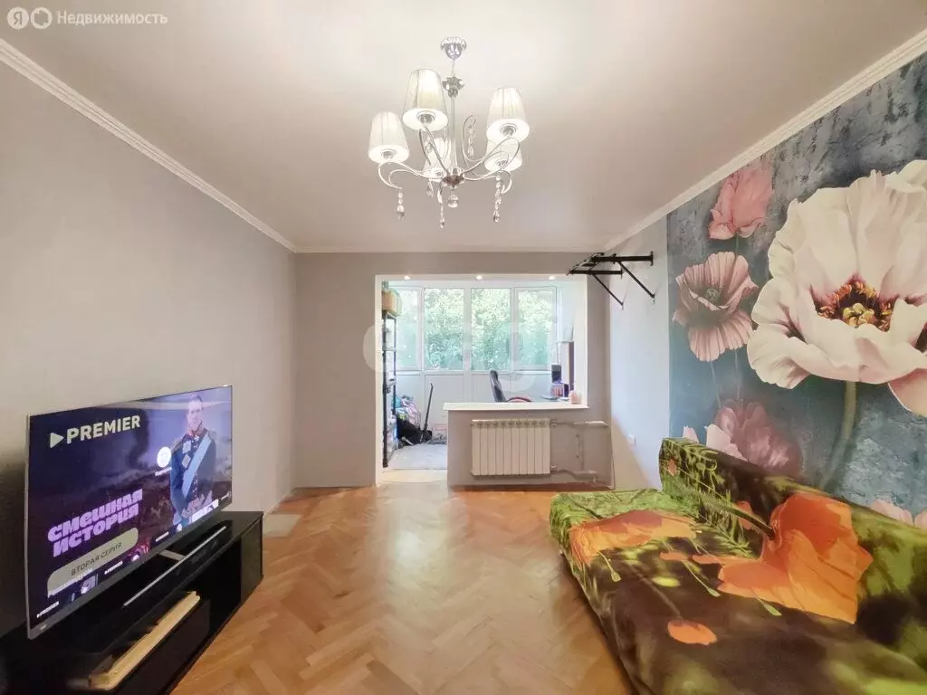 3-комнатная квартира: Краснодар, улица имени Дмитрия Благоева, 18 ... - Фото 1