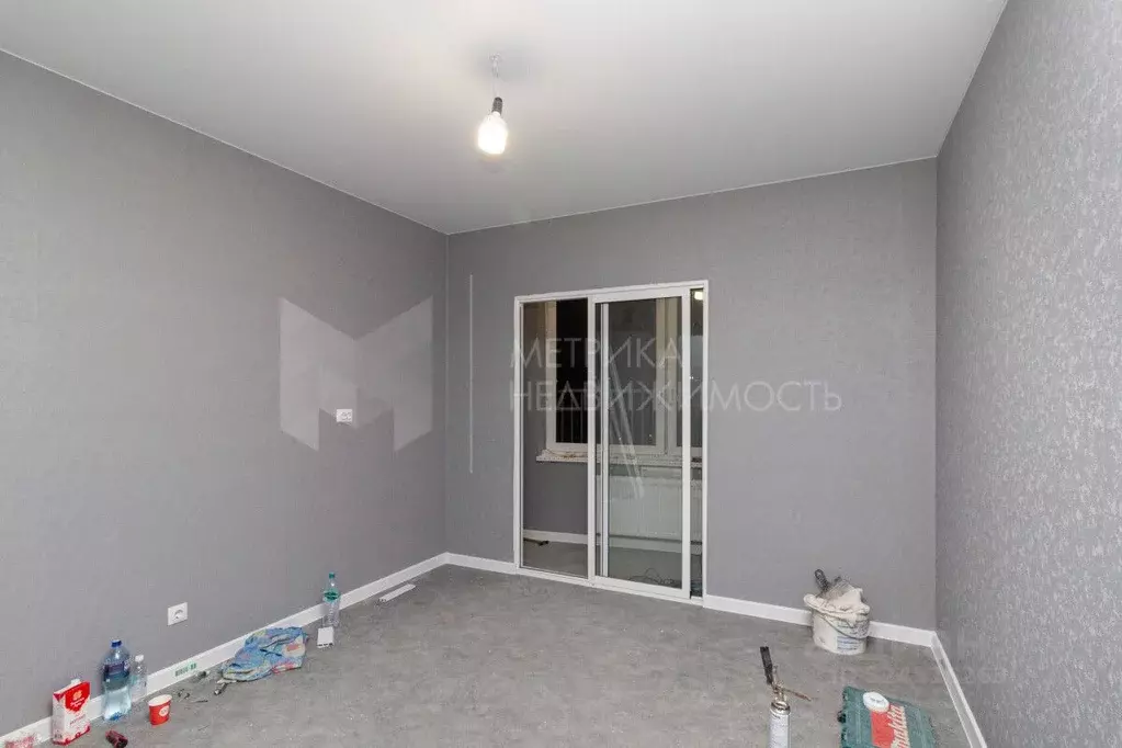 Студия Тюменская область, Тюмень ул. Фармана Салманова, 3 (20.7 м) - Фото 0