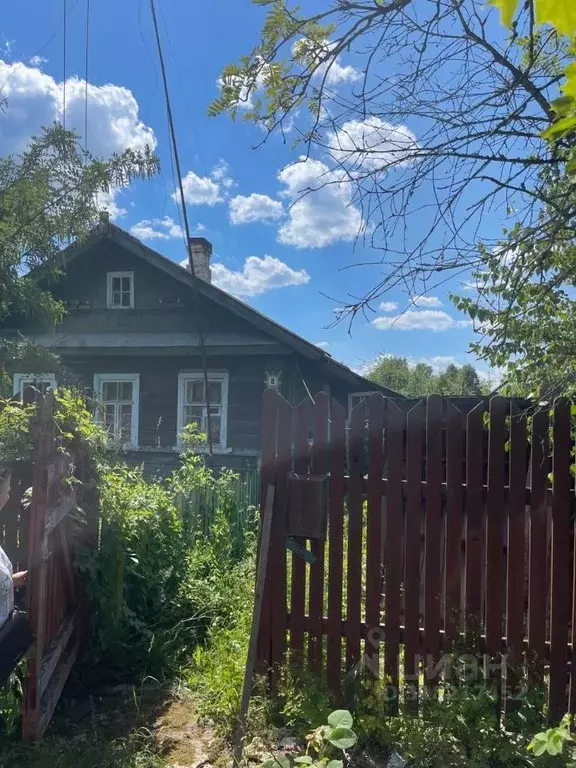 Дом в Новгородская область, Любытинское с/пос, с. Зарубино ул. ... - Фото 1