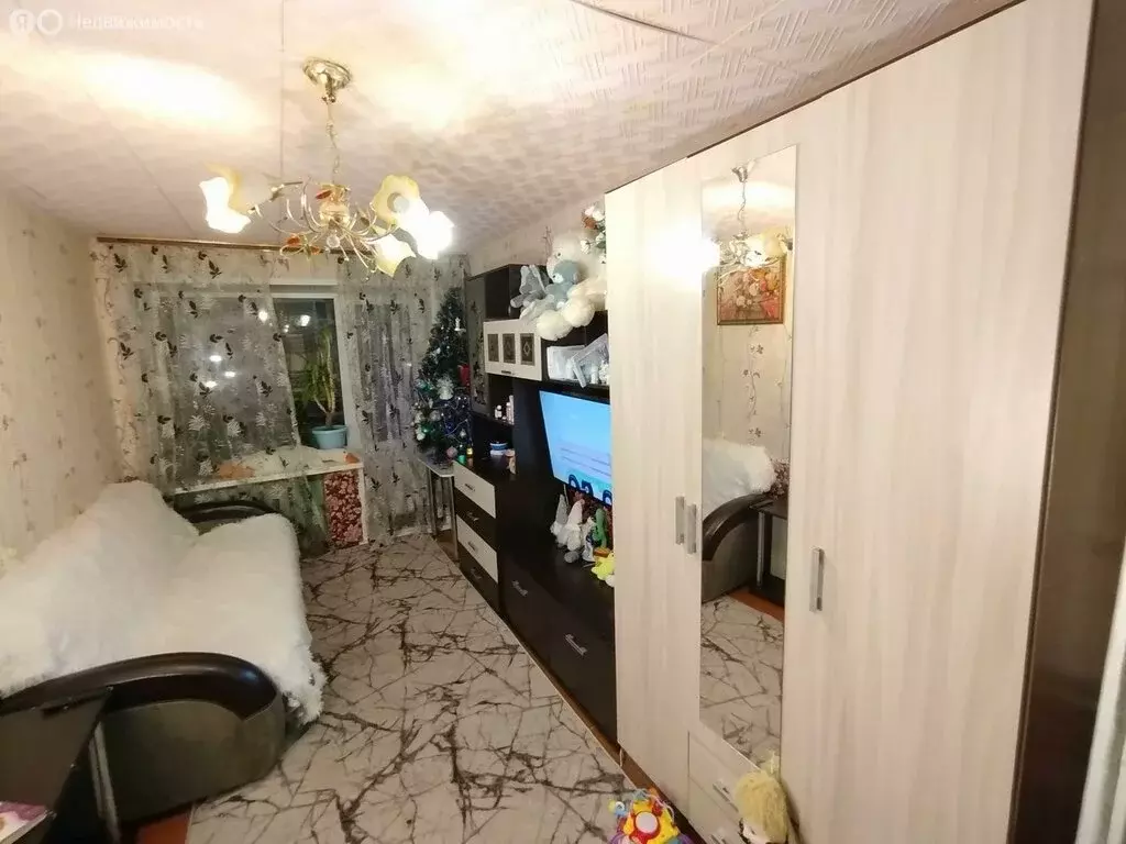 3-комнатная квартира: Рыбинск, улица Ухтомского, 8 (60 м) - Фото 1