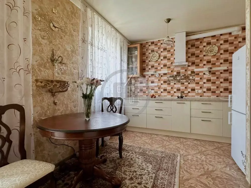 Студия Калужская область, Калуга ул. Суворова, 38 (40.5 м) - Фото 1