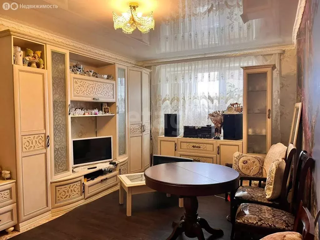 3-комнатная квартира: Астрахань, Хибинская улица, 6 (63.4 м) - Фото 0