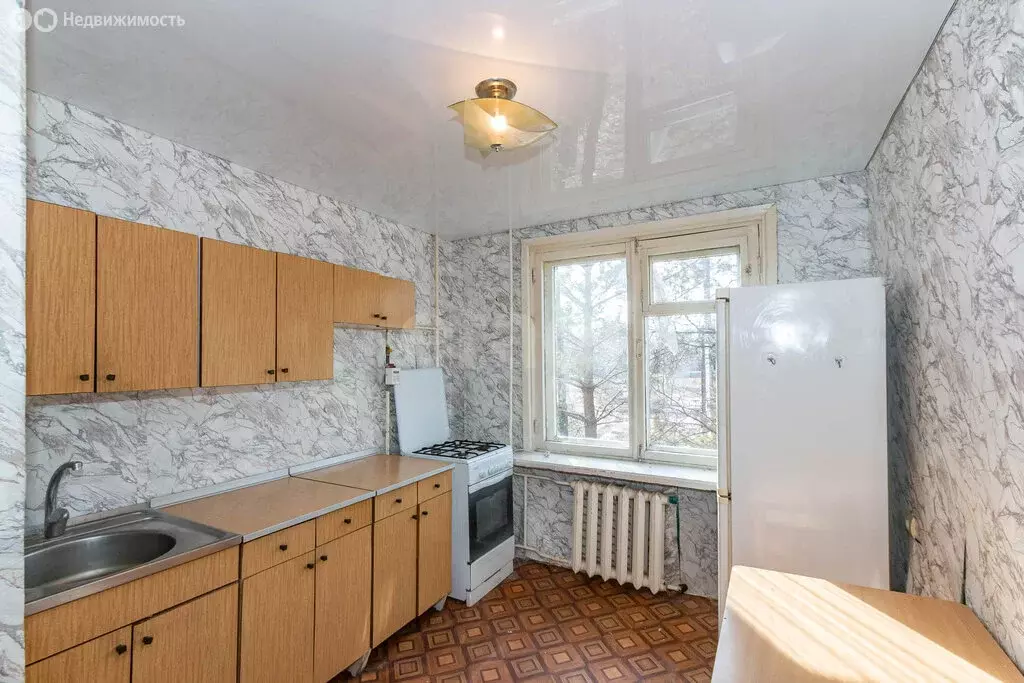 1-комнатная квартира: село Красноярка, улица Колос санаторий, 5 (34 м) - Фото 1