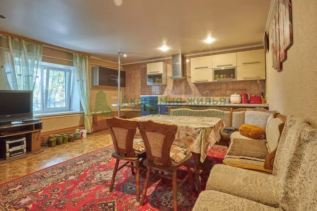 Коттедж в Саратовская область, Саратов ул. Якутская, 74 (311 м) - Фото 2