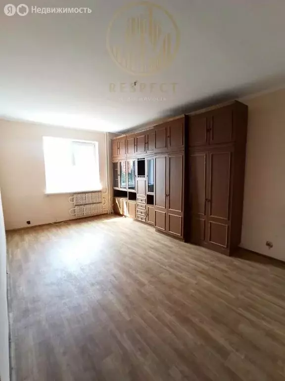 3-комнатная квартира: Кисловодск, Азербайджанская улица, 1 (80 м) - Фото 0
