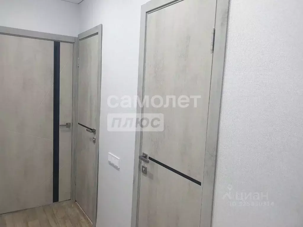 1-к кв. Белгородская область, Старый Оскол Макаренко мкр, 19 (40.0 м) - Фото 2