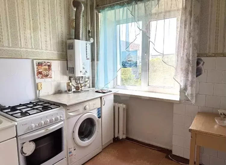 3-к. квартира, 58 м, 4/5 эт. - Фото 0