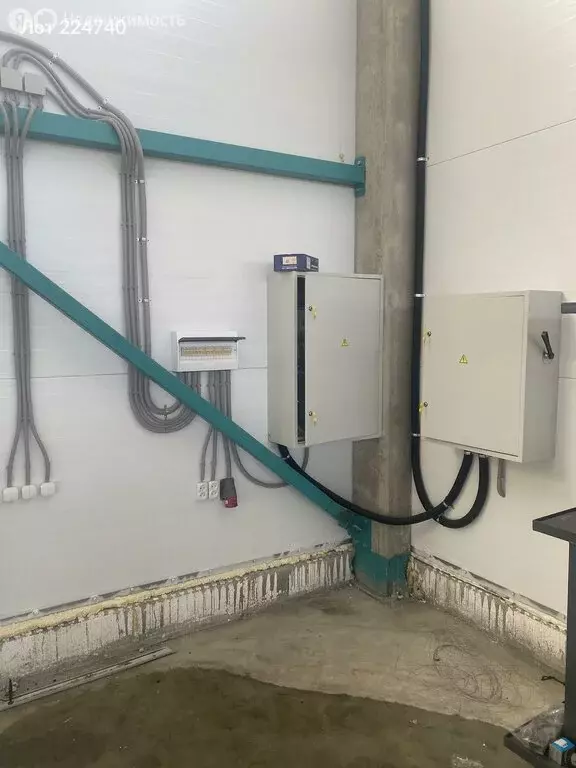 Помещение свободного назначения (1450 м) - Фото 1