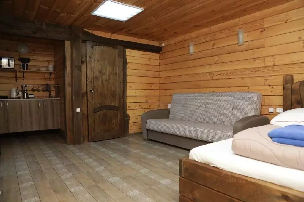 Комната Алтай, Чемальский район, с. Чемал Тополиная ул., 39 (22.0 м) - Фото 1