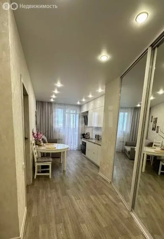 1-комнатная квартира: Омск, улица 1-ой Красной Звезды, 79 (45 м) - Фото 2